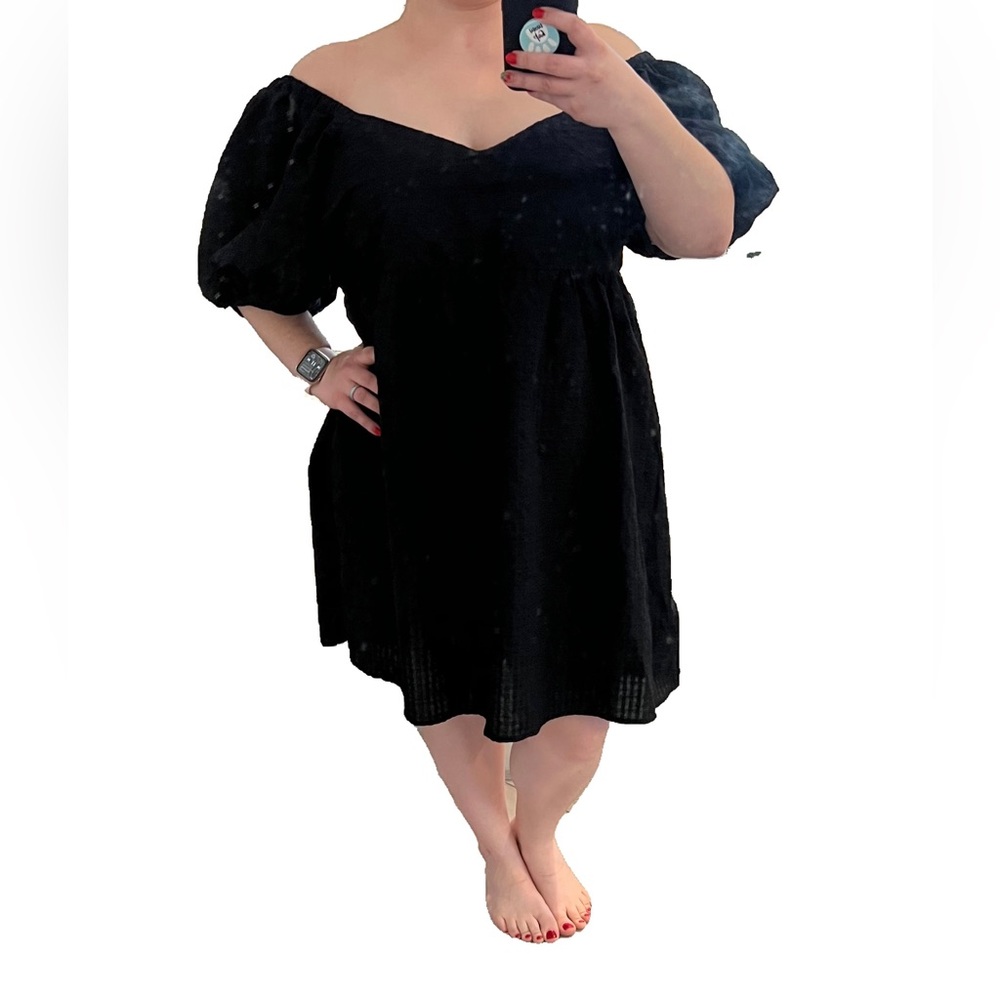 Host Pick!! NWOT off the shoulder dress w/pockets